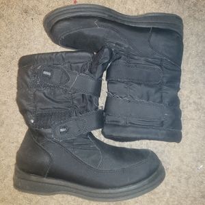Black Snow boots